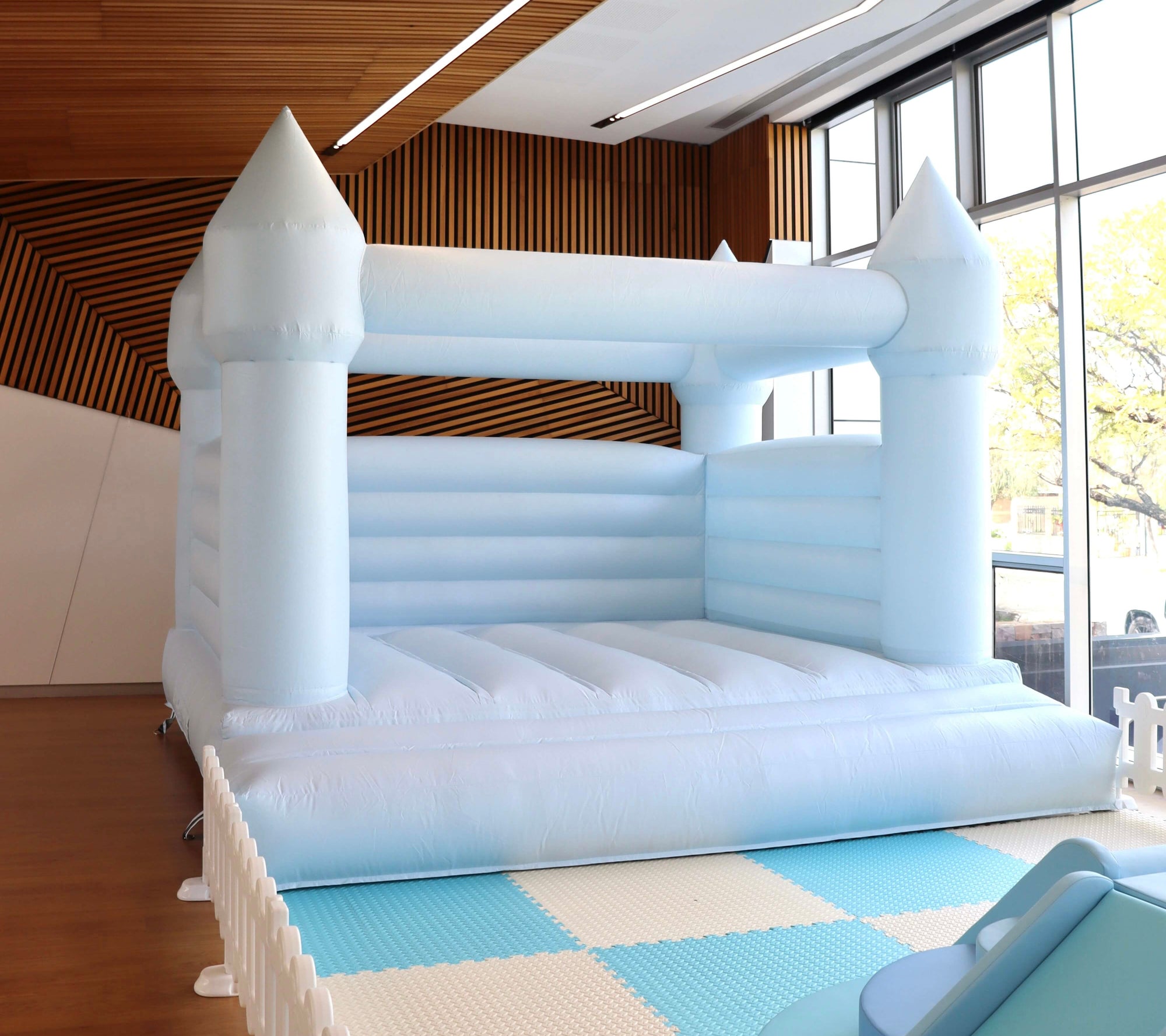 Blue Maxi Bouncy Castle